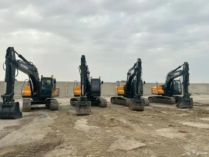 للإيجار بكلينات العدد (5) موديل 2023. 2024 5