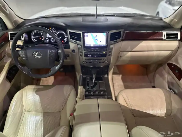 لكزس LX570 2013 10