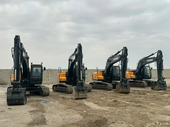 للإيجار بكلينات العدد (5) موديل 2023. 2024 4