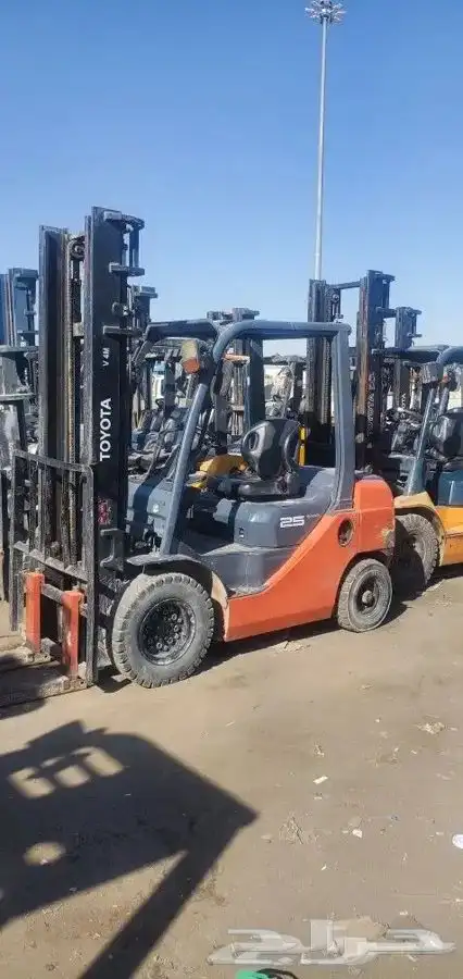 رافعة شوكية فوركلفت للايجار اليومي والشهري تاجير رافعات 14