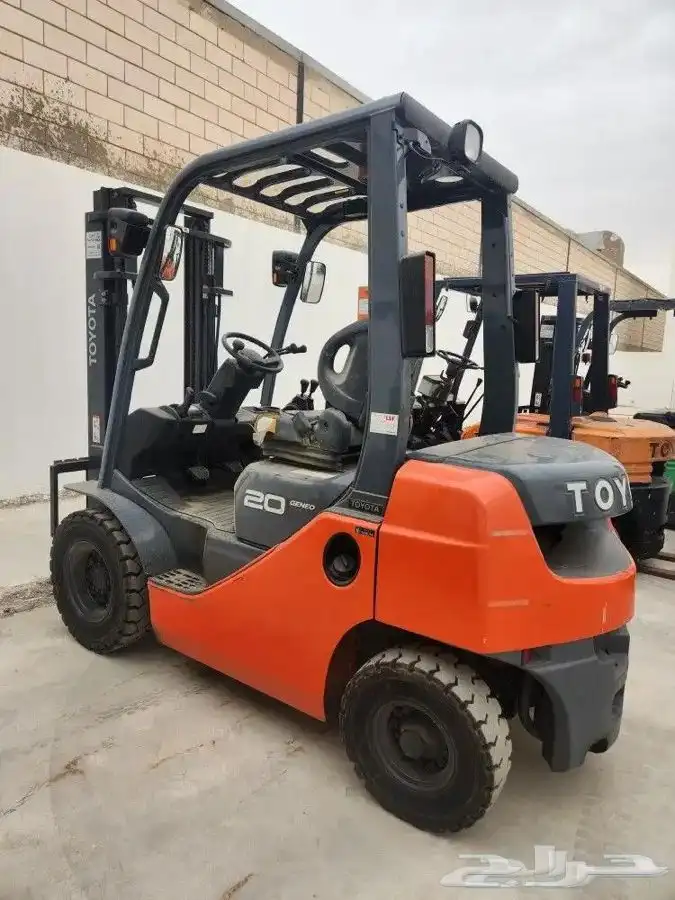 رافعة شوكية فوركلفت للايجار اليومي والشهري تاجير رافعات 0