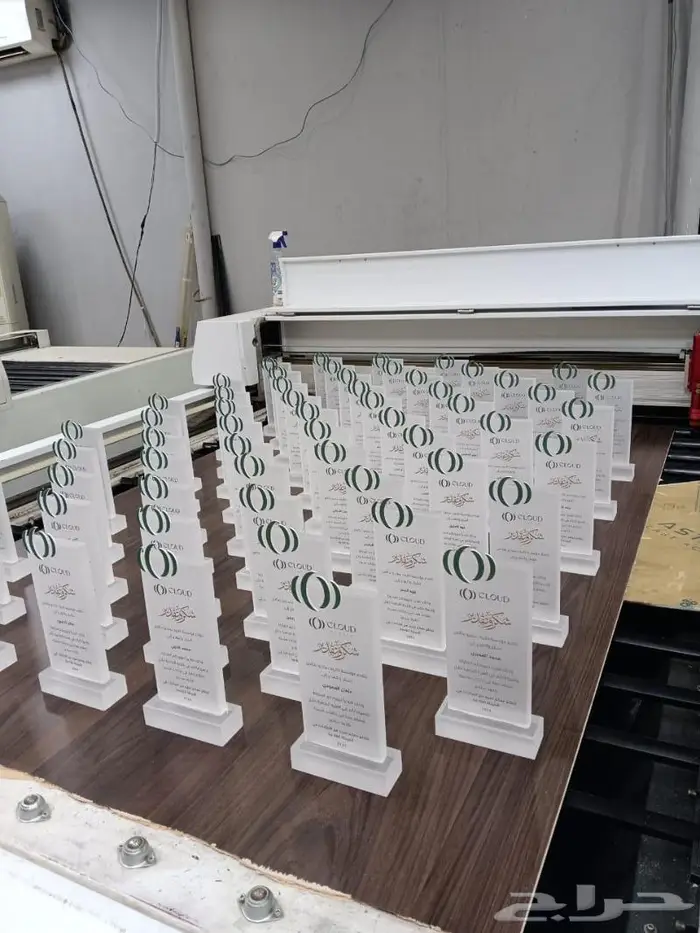 صناعة وتصميم الدروع التذكارية الفاخرة 14