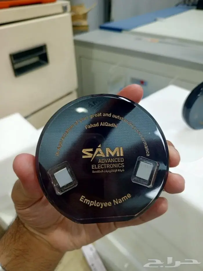 صناعة وتصميم الدروع التذكارية الفاخرة 13