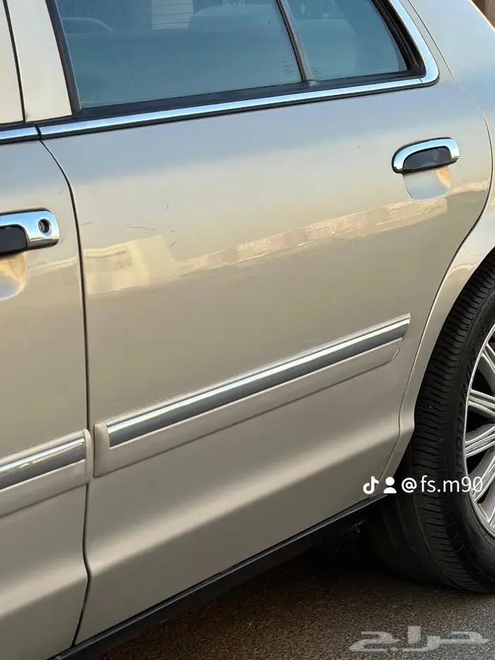 ازياق نياكل ابواب فورد ماركيز 2009 الى 2011 7