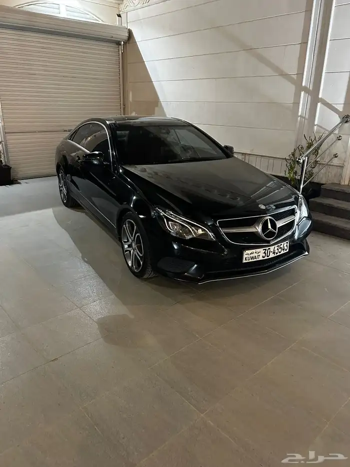 مرسيدس E-Class باب واحد مخزنة 0