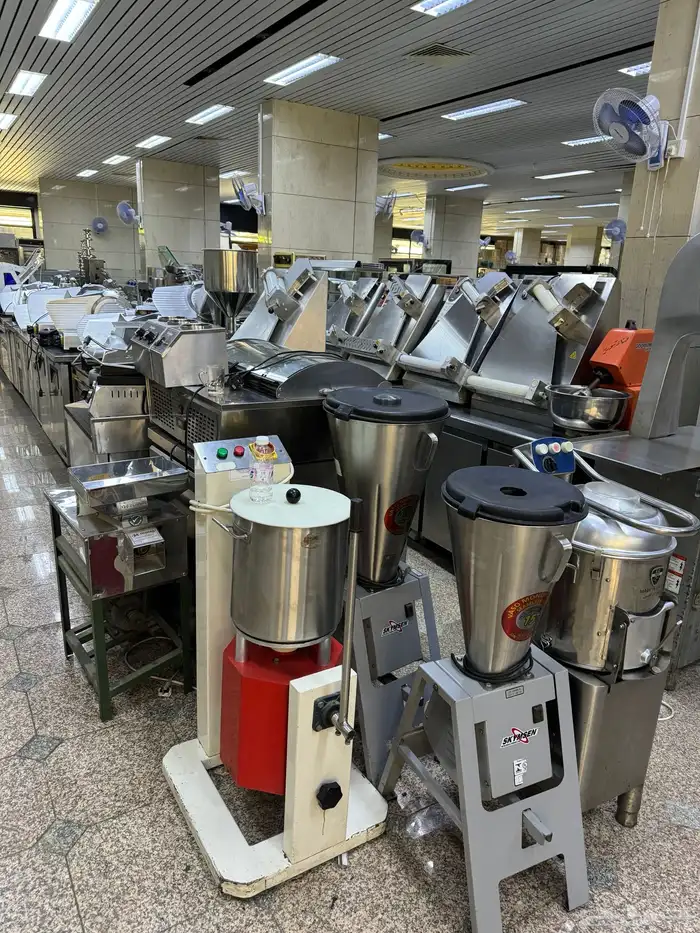 معدات مطاعم مستعمله نضيف شبه جديد 11