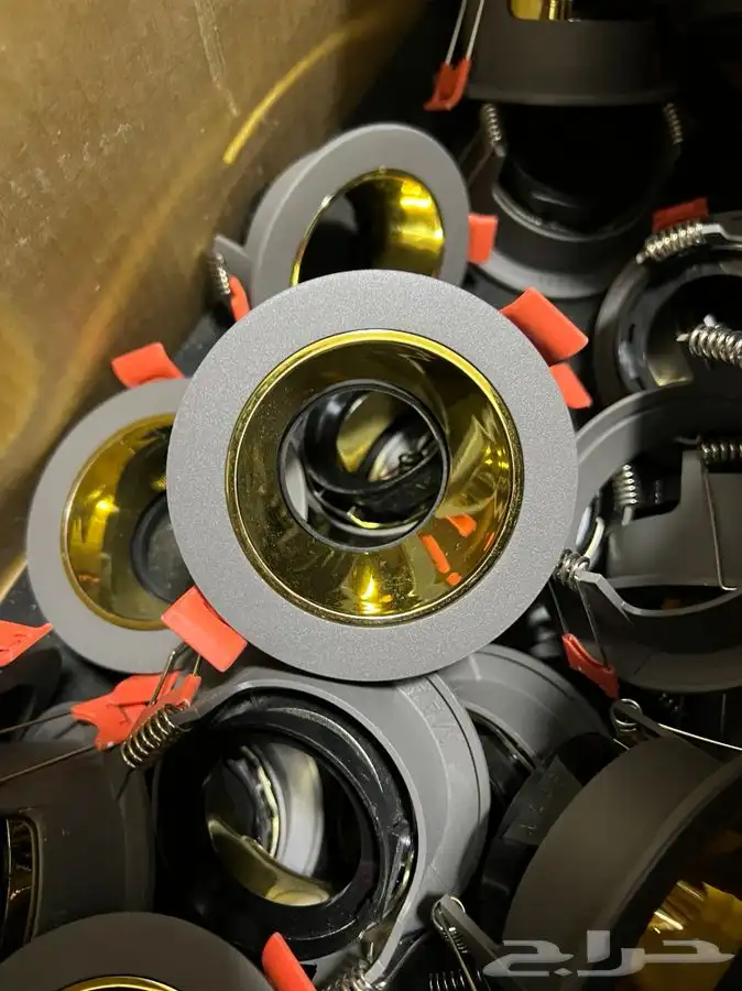 سبوت لايت مانع للتوهج القاعده الفريم 5