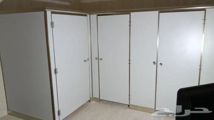 قواطع حمامات الفينوليك مصنع 1