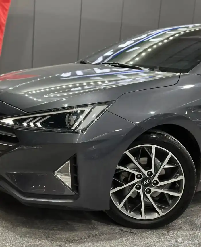 تعليم القيادة على القير العادي و الأوتوماتيكي 5