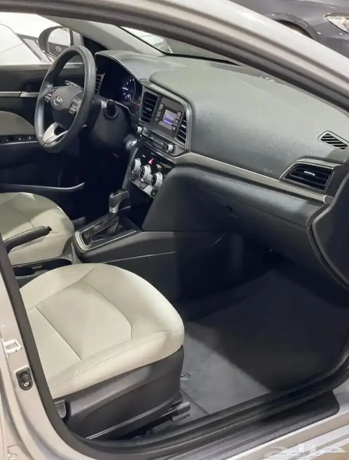 تعليم القيادة على القير العادي و الأوتوماتيكي 8