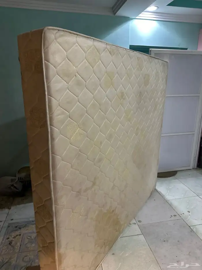 سرير نفرين السوم 1