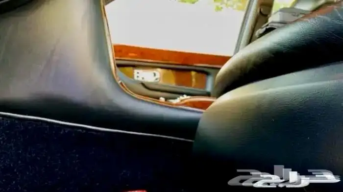 ( سيارة صاحبة سمو ملكي ) روز مخزن كلاسيك 41