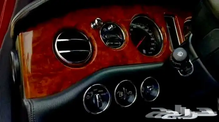 ( سيارة صاحبة سمو ملكي ) روز مخزن كلاسيك 66