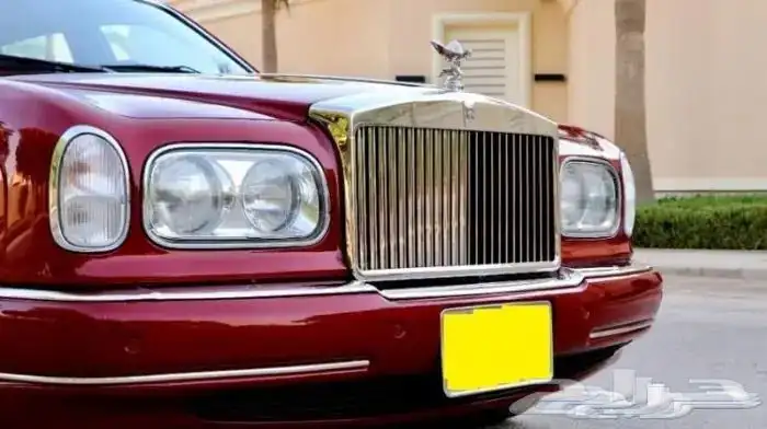 ( سيارة صاحبة سمو ملكي ) روز مخزن كلاسيك 1