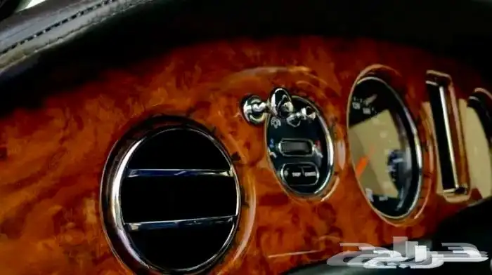 ( سيارة صاحبة سمو ملكي ) روز مخزن كلاسيك 68