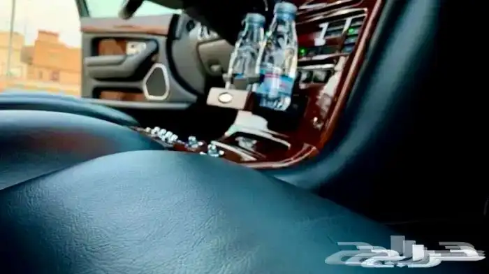 ( سيارة صاحبة سمو ملكي ) روز مخزن كلاسيك 39