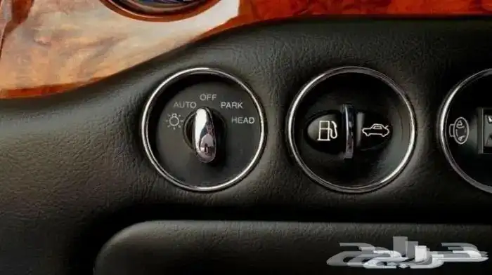 ( سيارة صاحبة سمو ملكي ) روز مخزن كلاسيك 49