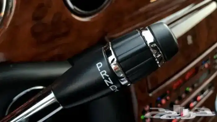 ( سيارة صاحبة سمو ملكي ) روز مخزن كلاسيك 53