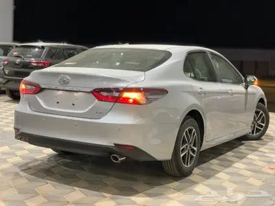 تويوتا كامري LE مطور بنزين 2024 1