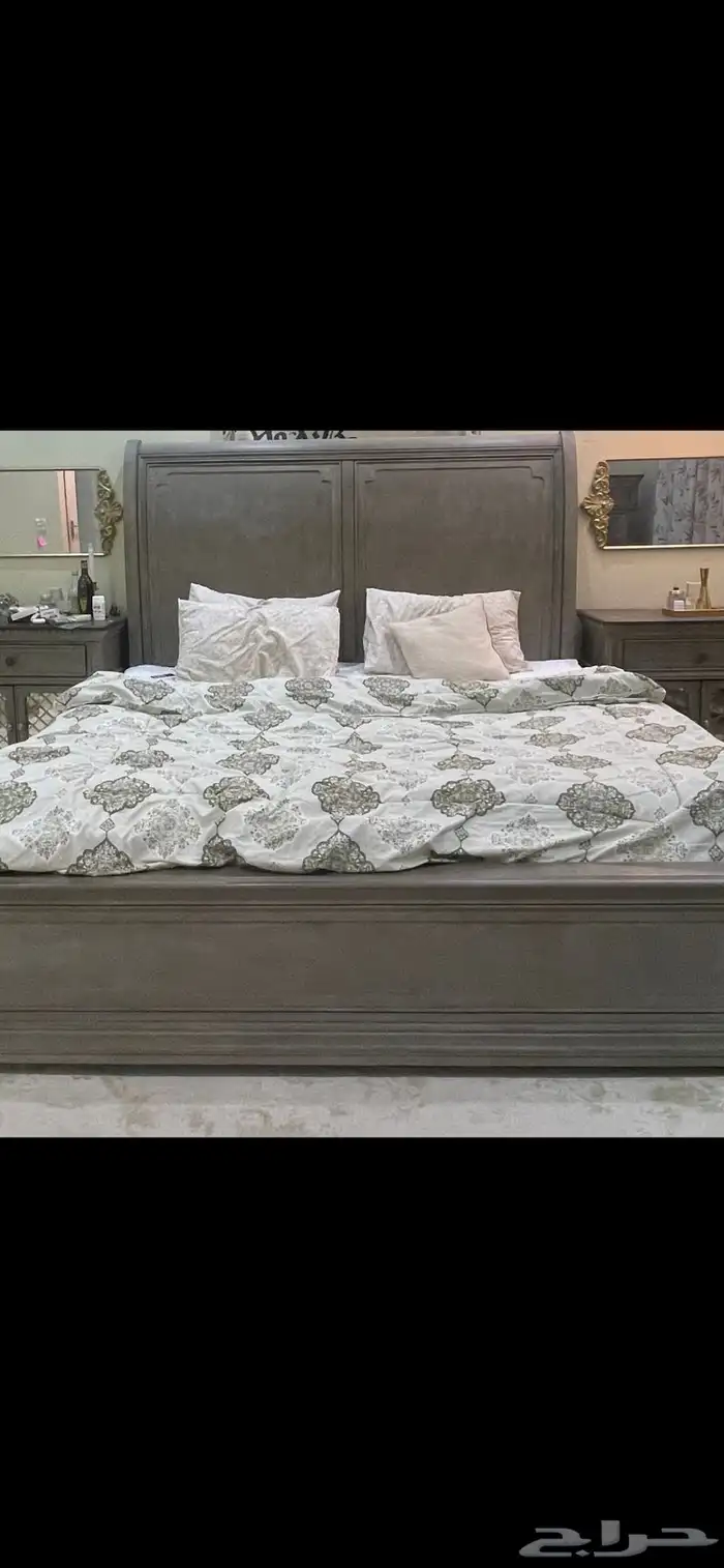 غرفة نوم امريكيه من ماركة اشلي شبه جديده 6