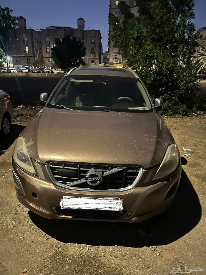 فولفو XC60 2012 فل كامل للبيع بحالتها الراهنة(تم تنزيل الحد) 1