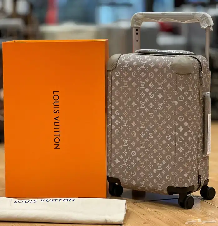 شنط سفر lvماستر كوالتي 18