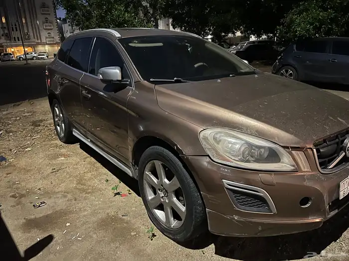 فولفو XC60 2012 فل كامل للبيع بحالتها الراهنة(تم تنزيل الحد) 3