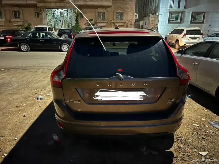 فولفو XC60 2012 فل كامل للبيع بحالتها الراهنة(تم تنزيل الحد) 0