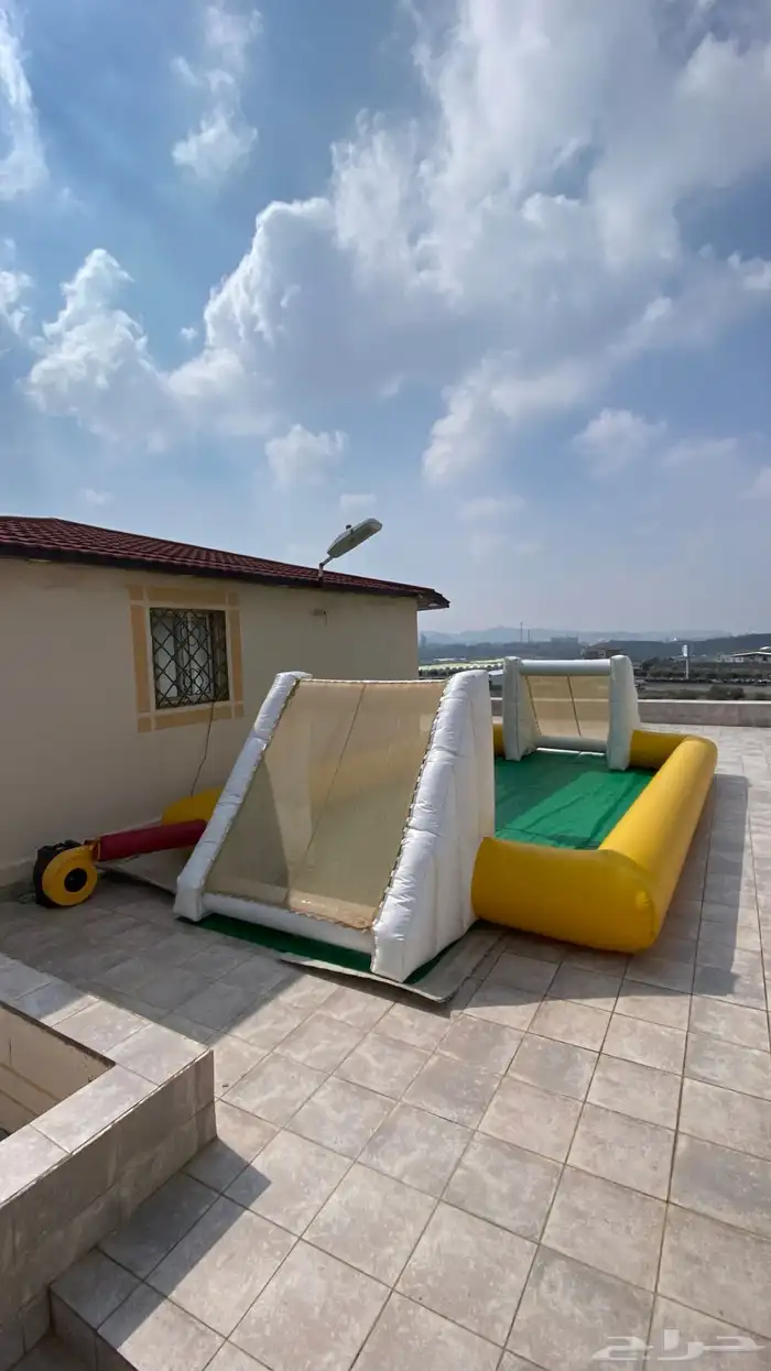 ملعب صابوني للإيجار 1