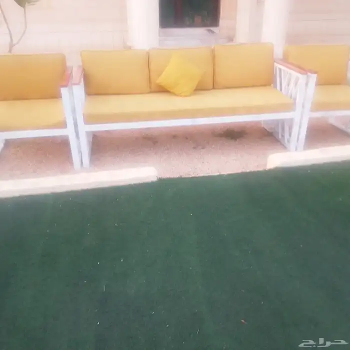 كراسي حديقة ب لون رائع شبه جديدة ( لم تتعرض للاستعمال ) 0