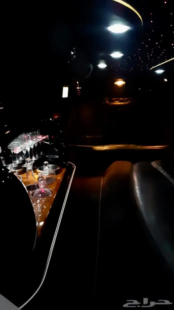 مايباخ رويال ليمو للاعرس وجميع مناسبات VIP CAR 41