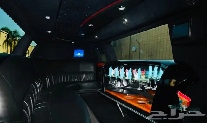 مايباخ رويال ليمو للاعرس وجميع مناسبات VIP CAR 52