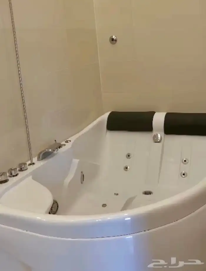 شاليه فندقي بجاكوزي في جدة استراحه شاليهات استراحات قسمين 5