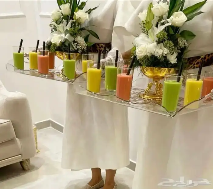 مضيفات ومباشرات بزي موحد وقهوجية 2