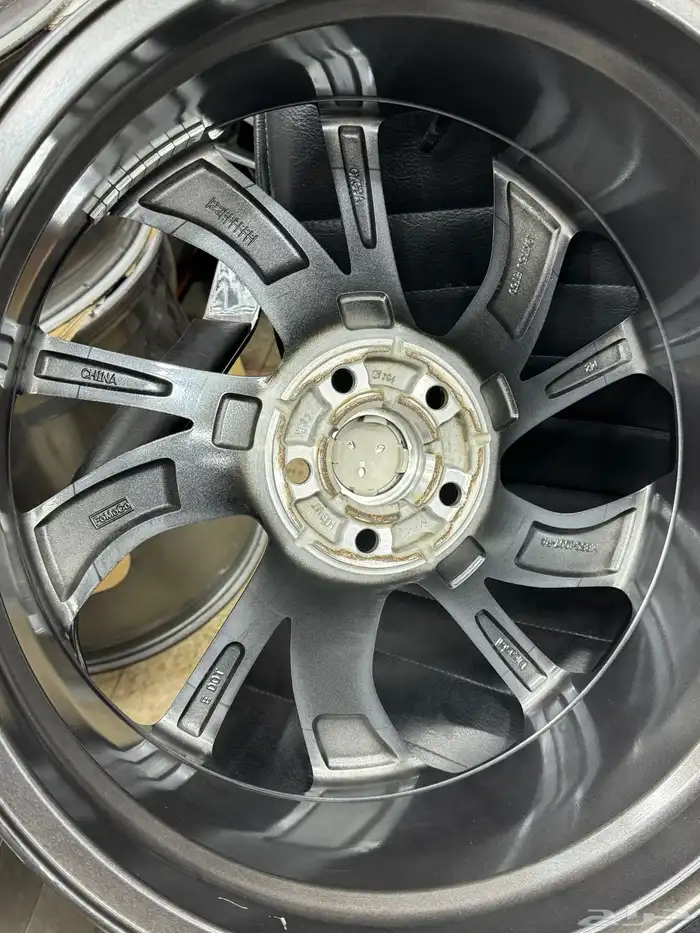 جنوط تورس موديل 2025 مقاس 19فل كامل اصلي وكاله 13