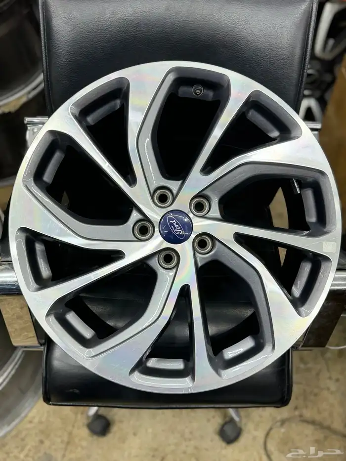 جنوط تورس موديل 2025 مقاس 19فل كامل اصلي وكاله 9