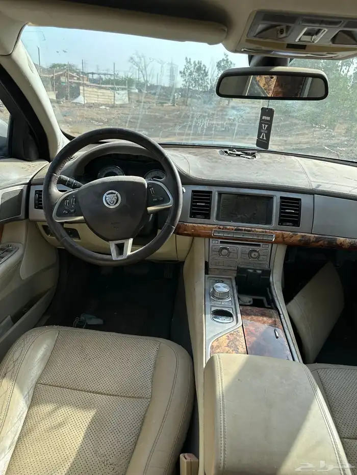 قطع غيار تشليح جاكور XF اكس اف موديل 2010 6