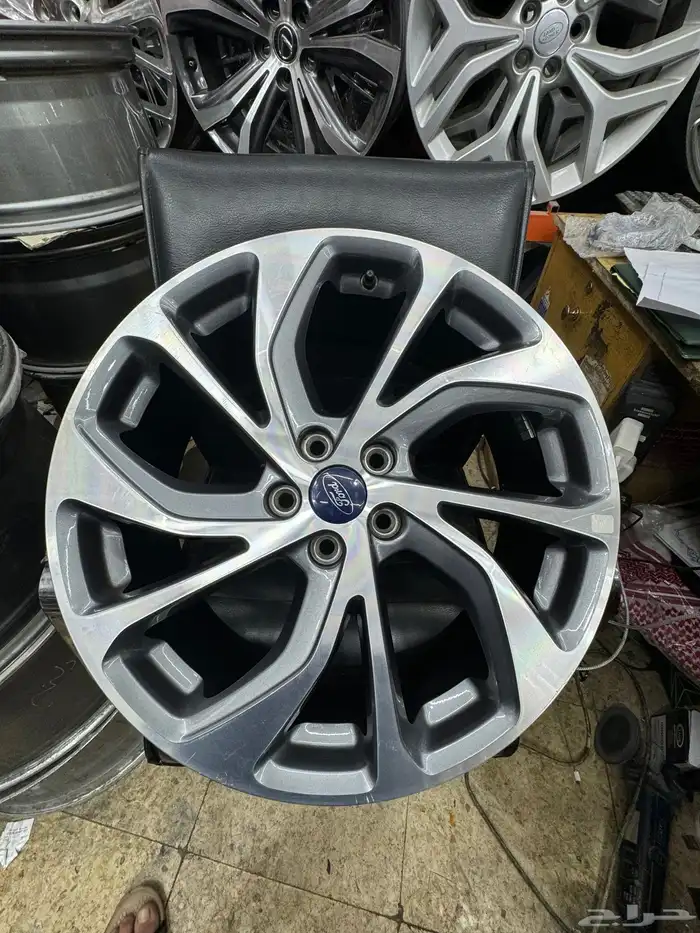 جنوط تورس موديل 2025 مقاس 19فل كامل اصلي وكاله 5