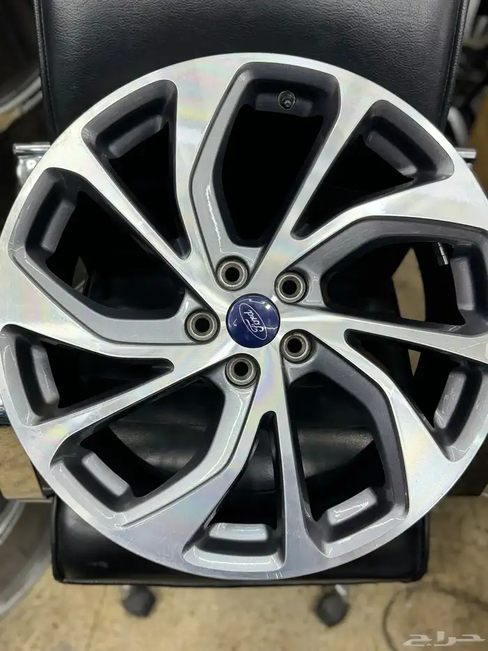 جنوط تورس موديل 2025 مقاس 19فل كامل اصلي وكاله 3