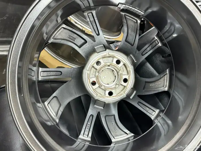 جنوط تورس موديل 2025 مقاس 19فل كامل اصلي وكاله 16