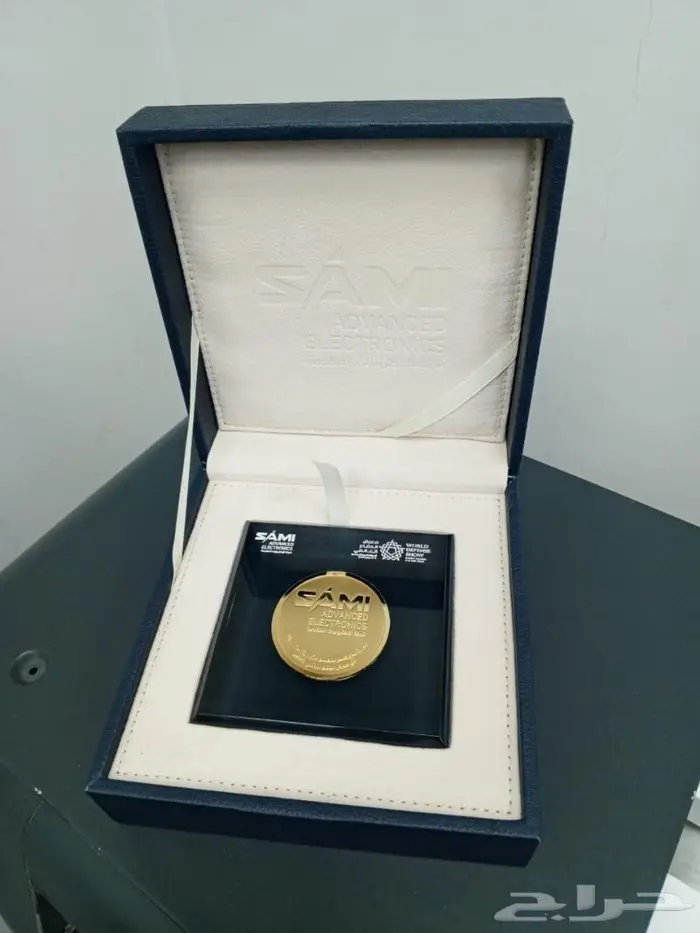 تصميم وصناعة الدروع التذكارية والدروع التكريمية 2