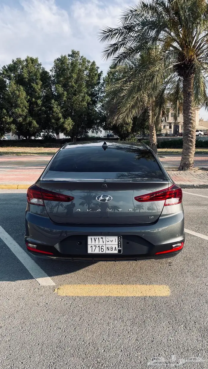 هونداي افانتي 2020 3