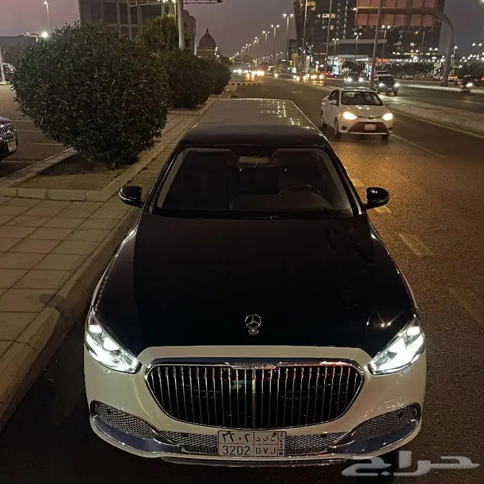 مايباخ رويال ليمو سيارات VIP للاعراس وجميع مناسبات 45