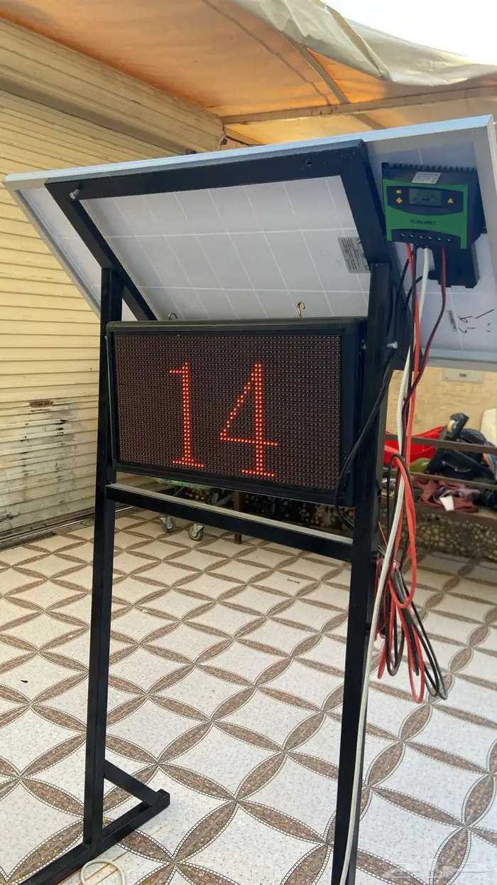 شاشات دعايه وإعلان 7