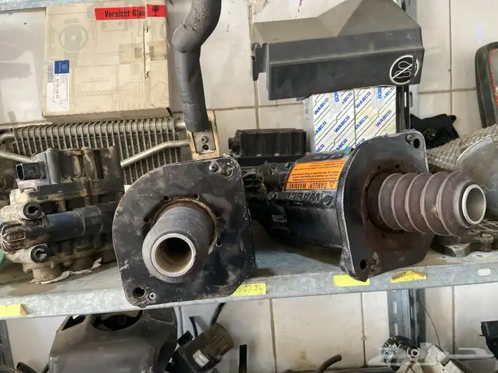 قطع غيار أكتروس 12