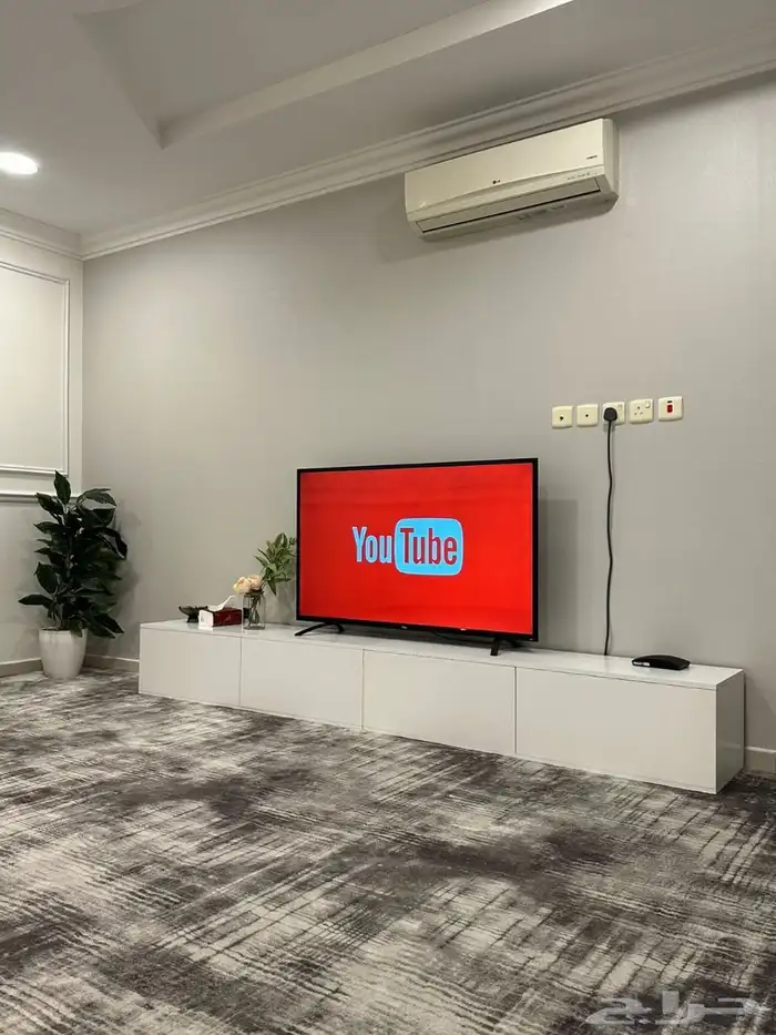 طاولات-طاولات شاشة -طاولات بلازما -رف معلق -طاولة 13