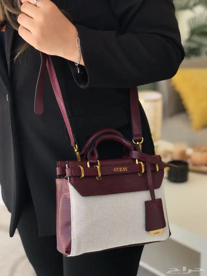 شنط جس GUESS 5
