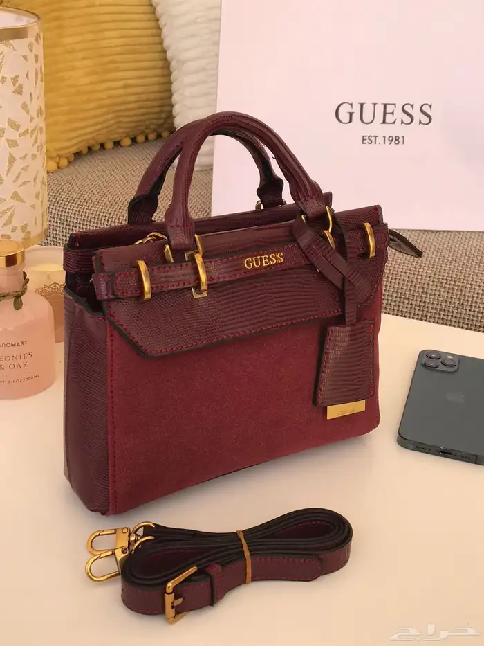 شنط جس GUESS 19