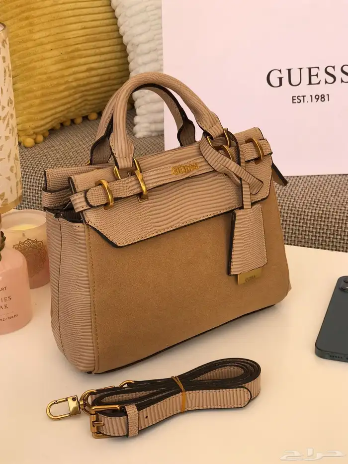 شنط جس GUESS 18