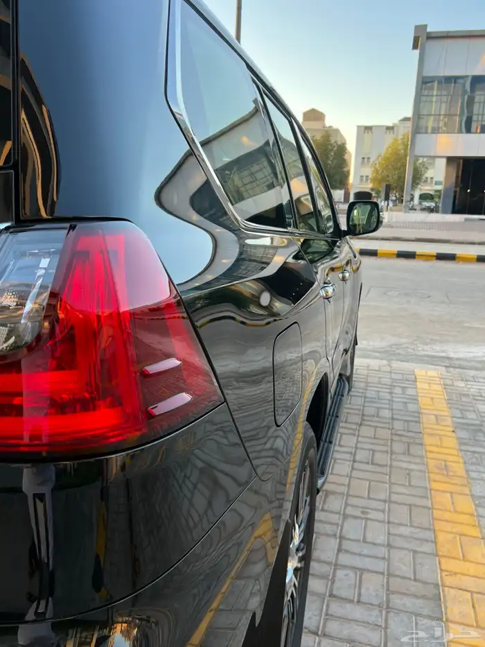 لكزس LX570 شبة الجديد (( مباع )) 8
